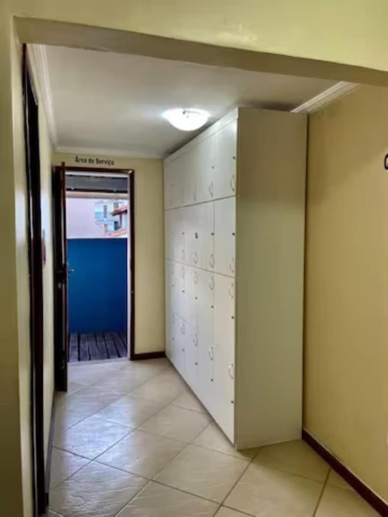 Apartamento Predio Atalaia - Grande *
